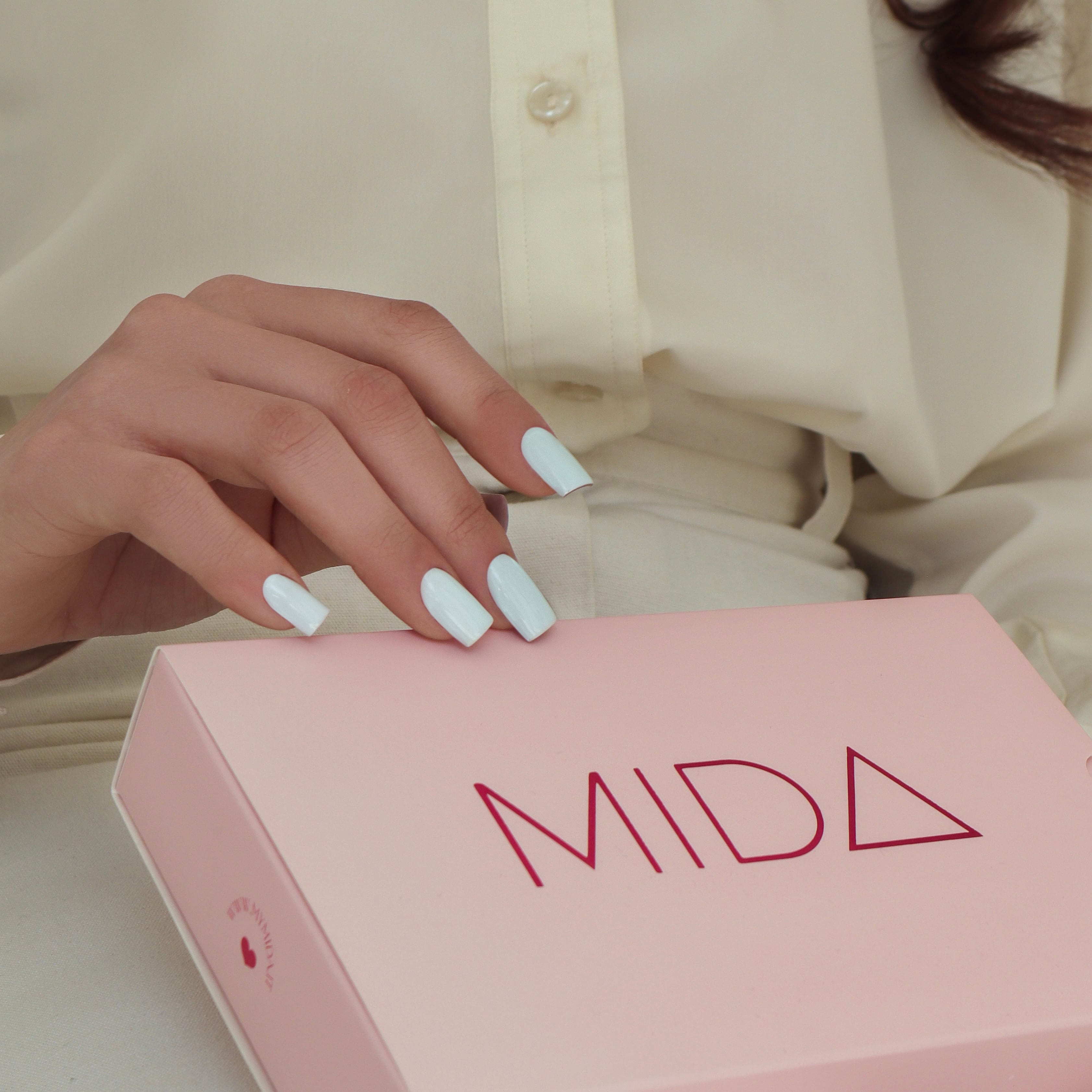 Gel Polish Sentire - colore smalto semipermanente - La vita &egrave; bella. Sempre. Collection - MIDA Nail Care